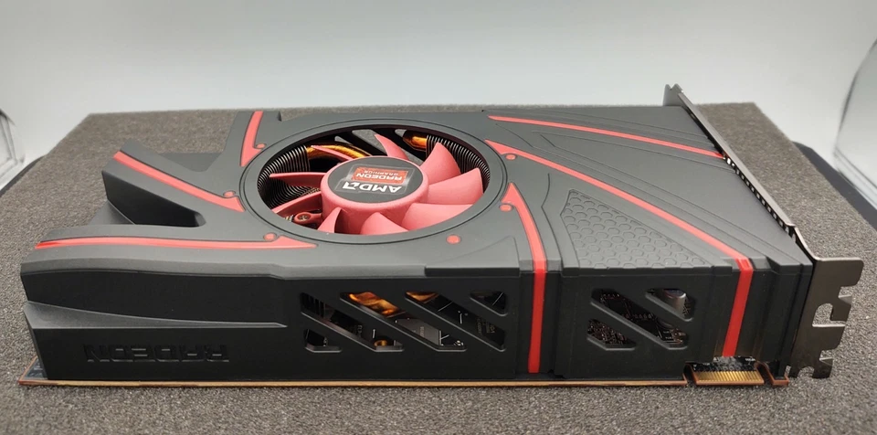 Dell AMD Radeon R9 270 2GB GDDR5 Video Card 09KYFK - Image 3 of 4