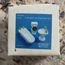 Dollhouse Bathroom Set Tub Toilet Sink White Ceramic 3 Pieces 1:12 Scale