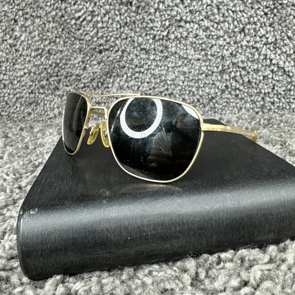 Vintage American AO OPTICAL 1/10 12K GF 5 1/2 Aviator Sunglasses Military Issue - Image 2 of 4
