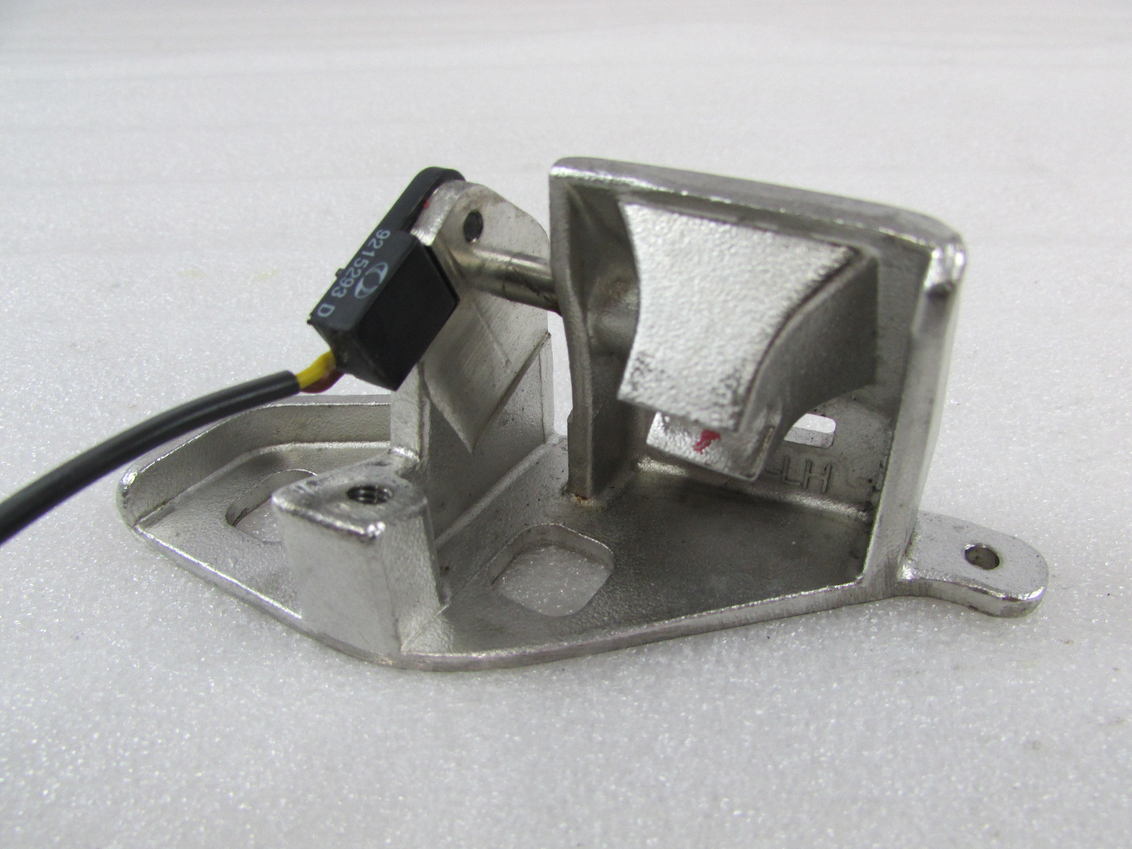 Ferrari California, LH, Left Top Latch Receiver, Used, P/N 80414300