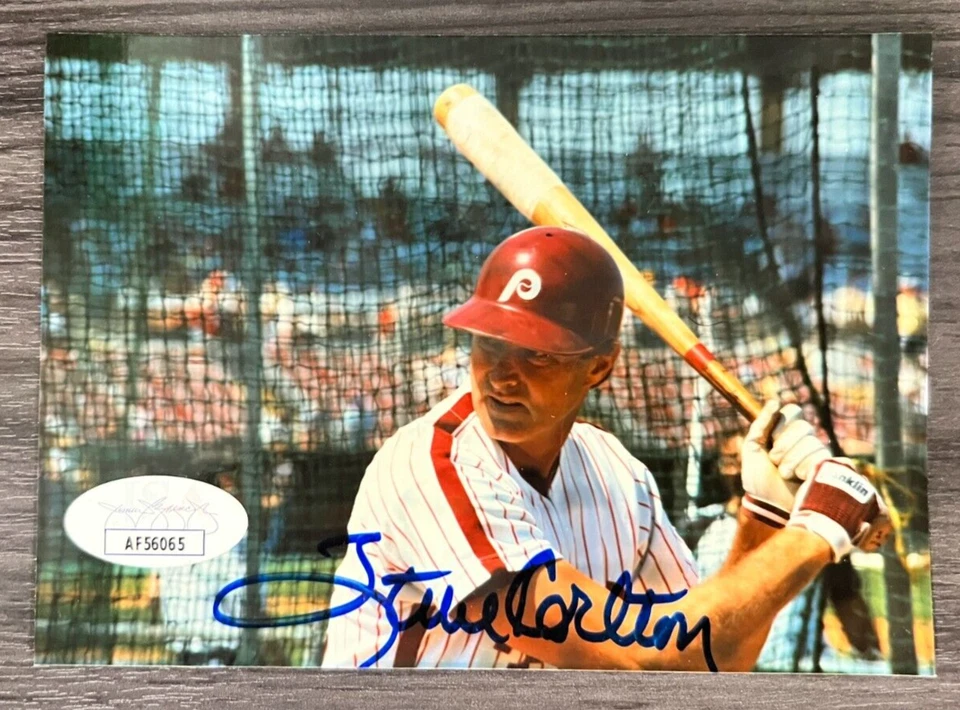 Steve Carlton Signed Color original Photo JSA Cert. HOF 1994 Phillies MLB! - Image 2 of 4