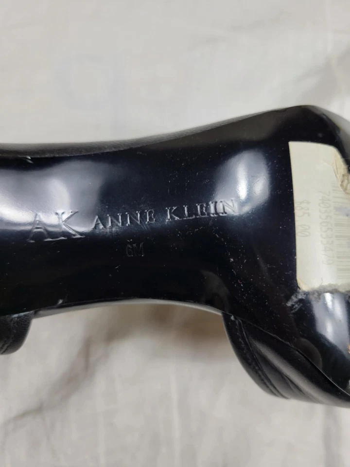 Zapatos de tacón Anne Klein para mujer talla 6M de cuero blanco y negro Foto 3 de 4