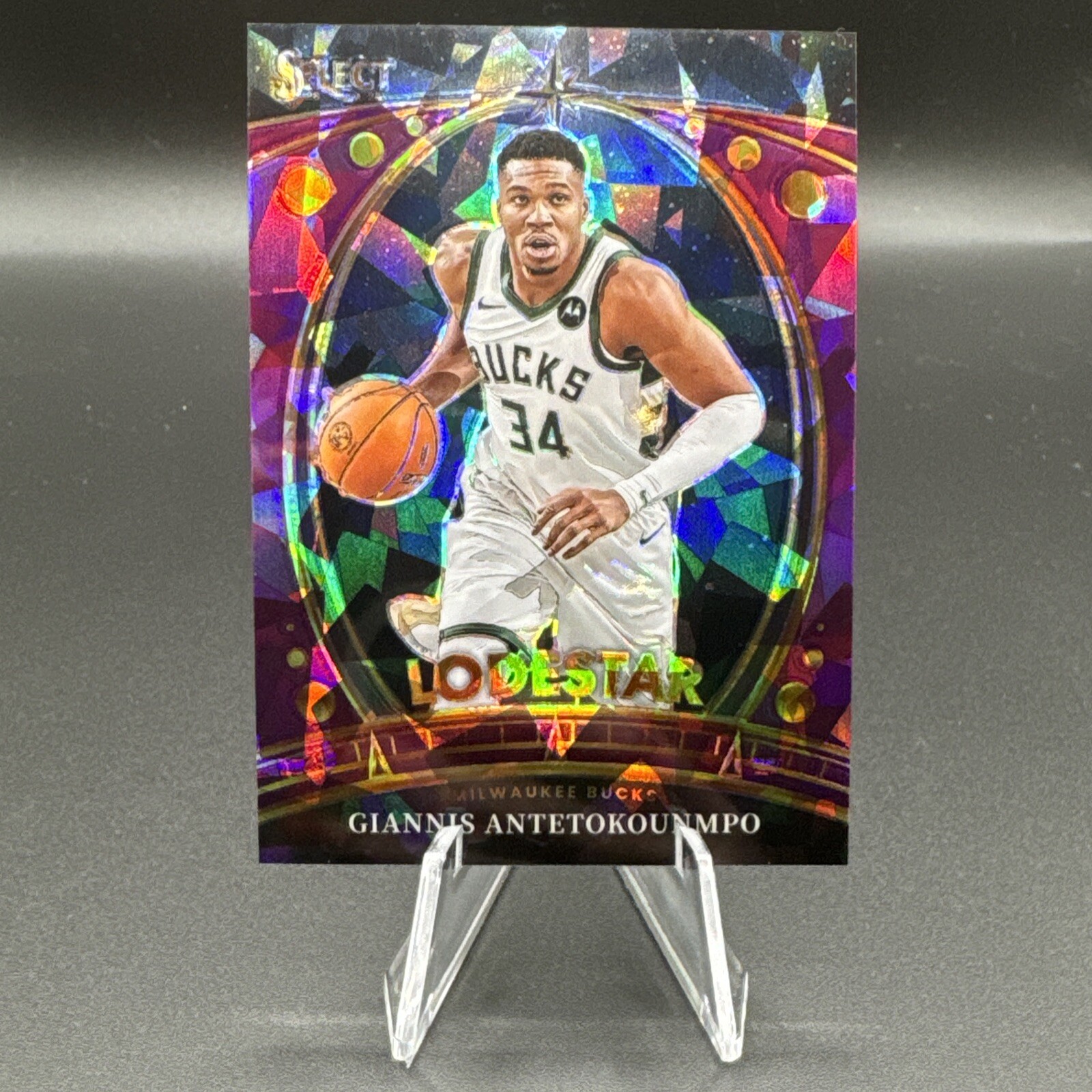 2023-24 Panini Select #2 Giannis Antetokounmpo /75 Lodestar Purple Ice Prizm