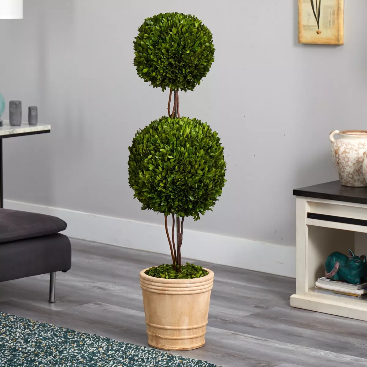 Outdoor 2024 topiary trees