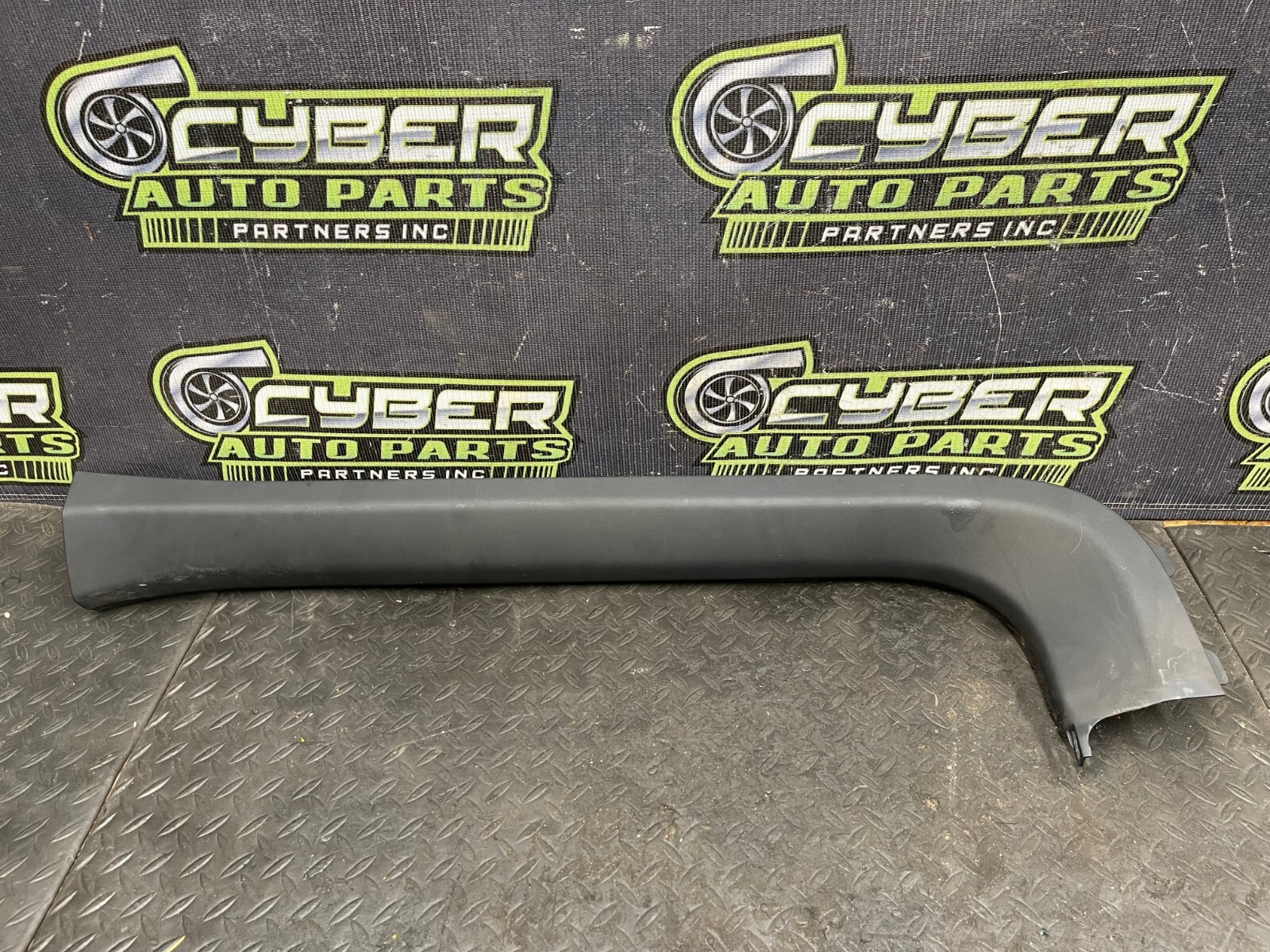 2017 AUDI R8 LOWER A-PILLAR TRIM OEM 4S1-867-271