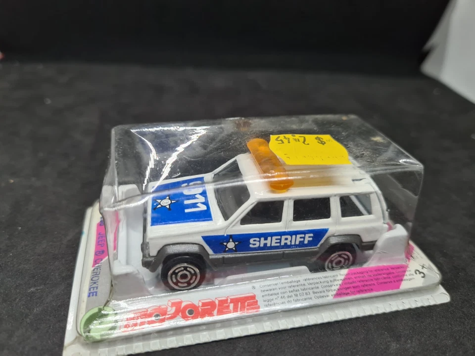 New Majorette Jeep Cherokee Sheriff #285 Series 200 White/Blue Police SUV 1:60 - Image 2 of 4