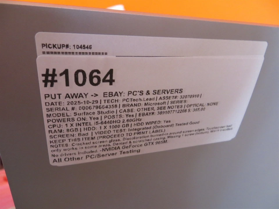 Beschädigtes Microsoft Surface Studio 1 Core i5-6440HQ 2,6GHz 8GB 1TB GTX 965M AS-IS - Bild 3 von 4