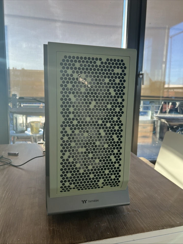 Thermaltake Ceres 300TG ARGB Matcha Green