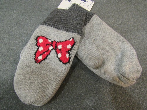 NWT Baby Gap 2 pc Disney Minnie Mouse PomPom HAT & MITTEN SET or MITTENS M/L - Picture 2 of 2