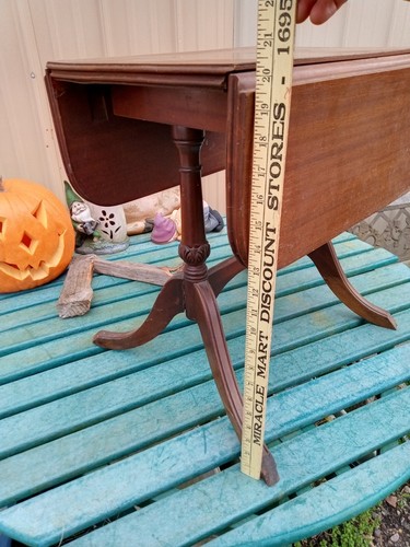 Antique Childs Mahogany Drop Leaf Table 1930 Fine Arts Furniture Grand Rapids MI - Picture 4 of 10