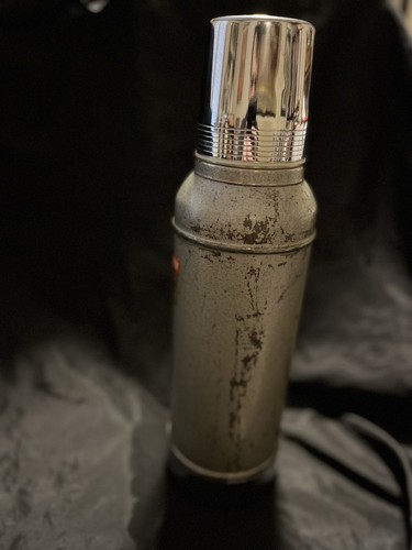 Stanley Thermos Vacuum “Super-Vac”Bottle Antique 1950s Retro Industrial Vintage - Picture 4 of 11