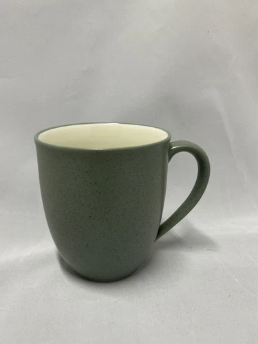 Noritake Stoneware Colorwave Green 8485 Coffee/Tea Cups Mugs