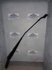 Skoda Fabia Combi 3 NJ5 1,0 TSI Wischerarm vorne rechts Teklas 6V1955410A