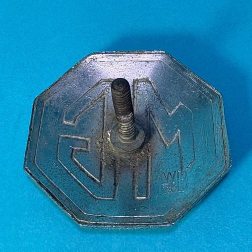 Vintage MG Morris Garages Enamel Car Part Vehicle Badge Emblem - Picture 2 of 2