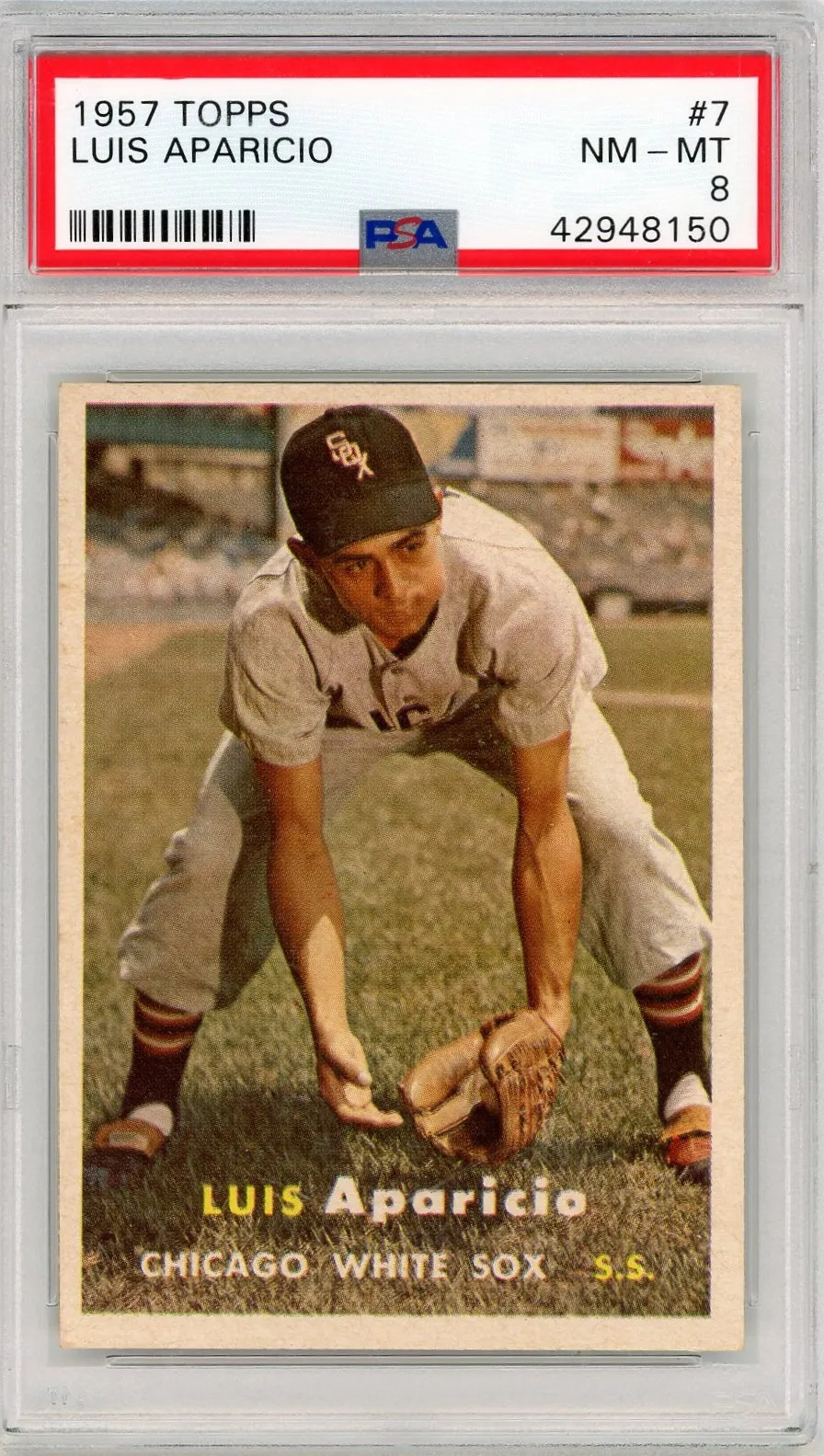 1957 Topps Luis Aparicio #7 PSA 8