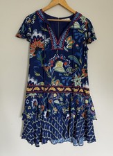 Alice + Olivia Boho Flowy Navy Floral Embroidered Tiered Short Sleeve Dress Sz 2