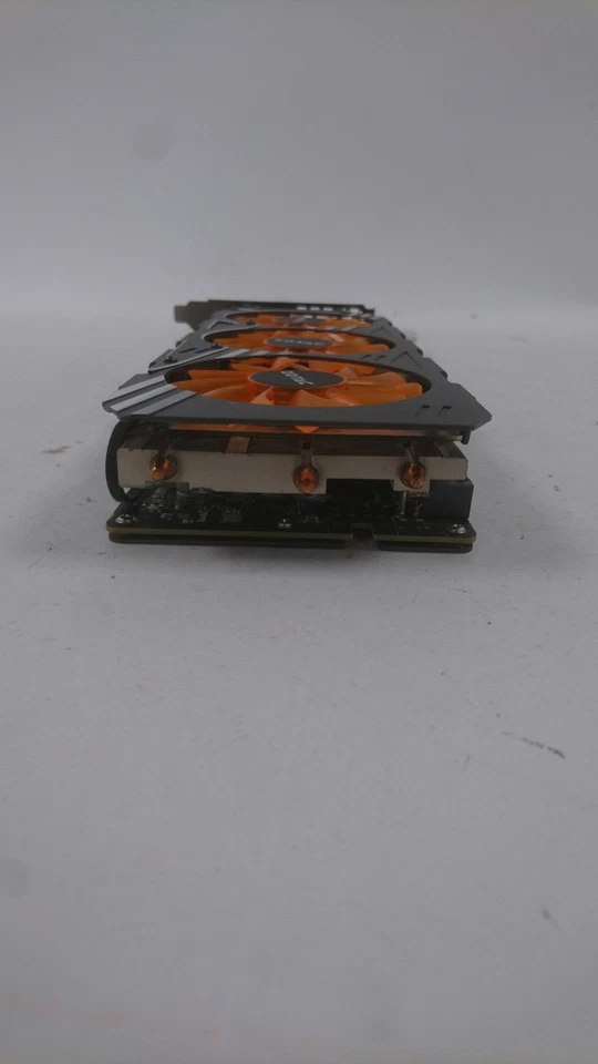 ZOTAC GeForce GTX 980 AMP! Edition 3GB GDDR5 GPU with Accessories Bundle - Image 4 of 4