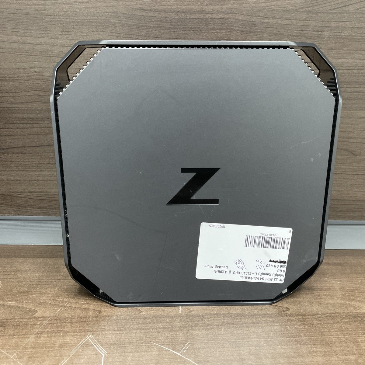 ミニPC HP Z2Mini G4 /Xeon E-2104G/24GB/SSD256GB Amazon.com: HP Z2 Mini G4 Workstation Desktop Micro PC,Core i3