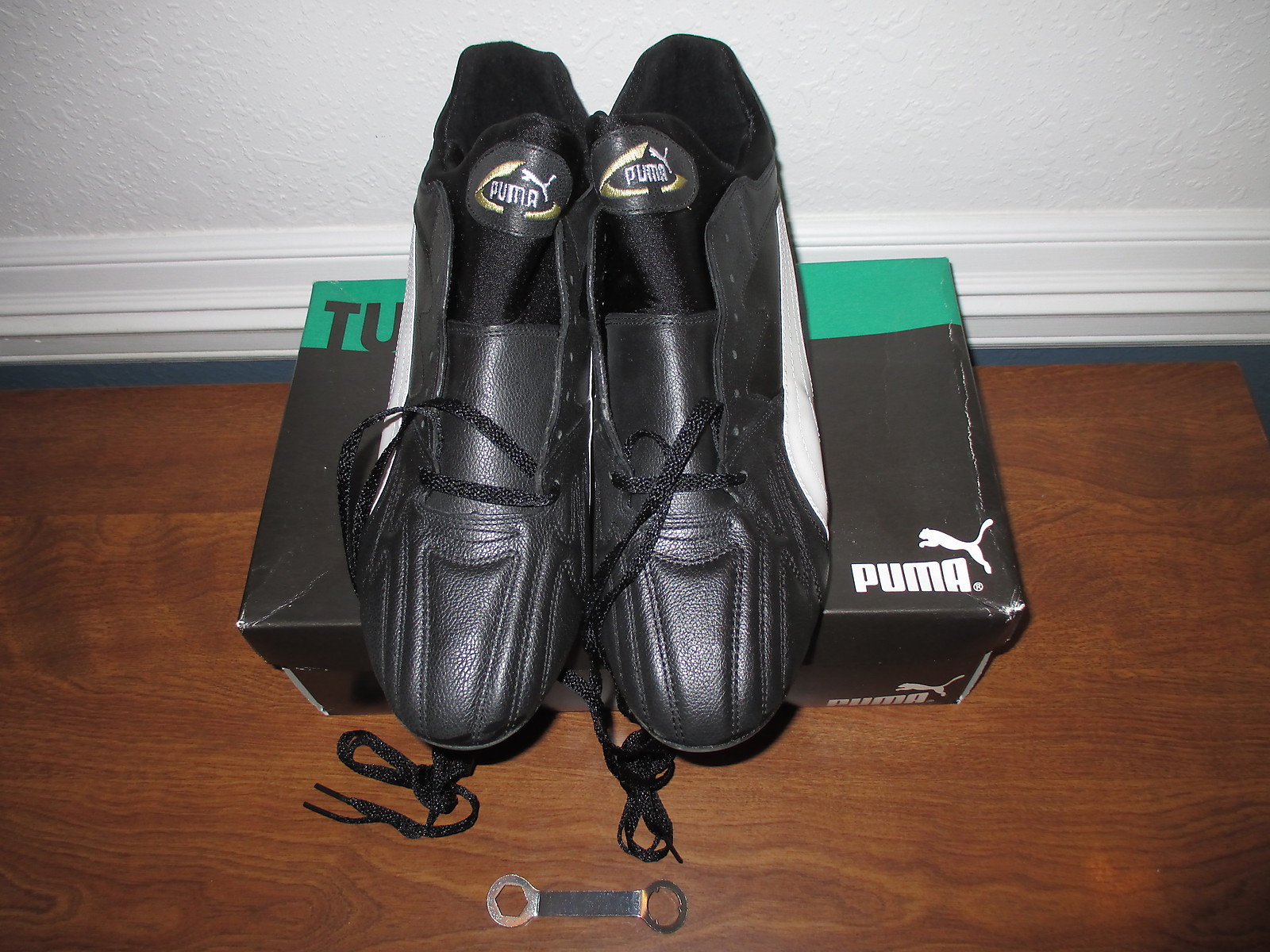 Puma Soccer Cleats/Shoes World Tech Pro Black White Gold Size 12 New Unused Puma Soccer Cleats/Shoes World Tech Pro Black White Gold Size 12 New Unused