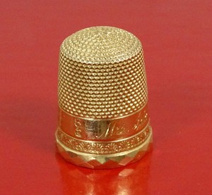 Antique 14k Gold Thimble, H. Muhrs and Sons  Size 8, 3.4 grams