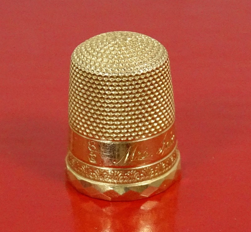 Antique 14k Gold Thimble, H. Muhrs and Sons  Size 8, 3.4 grams