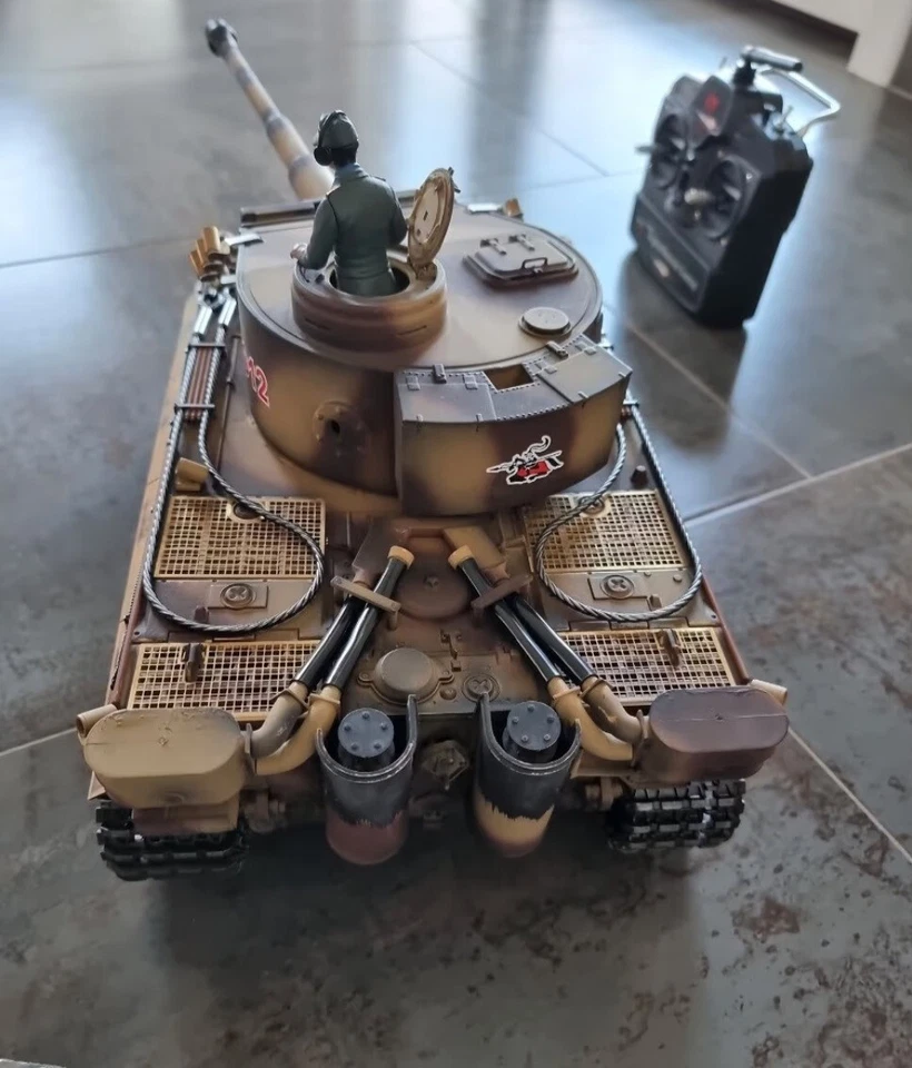 Carro armato 1/16 Tiger I versione metall edition - Immagine 4 di 4