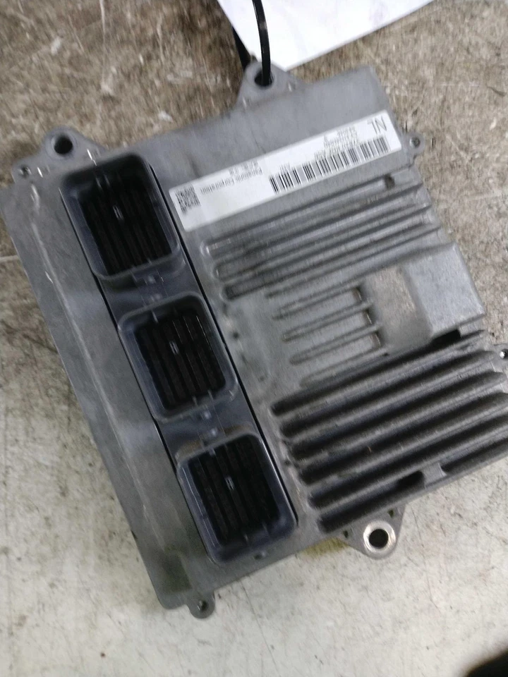 2016 Acura TLX Engine Control Module ECM 2.4L OEM Used 148K Miles Foto 2 de 4