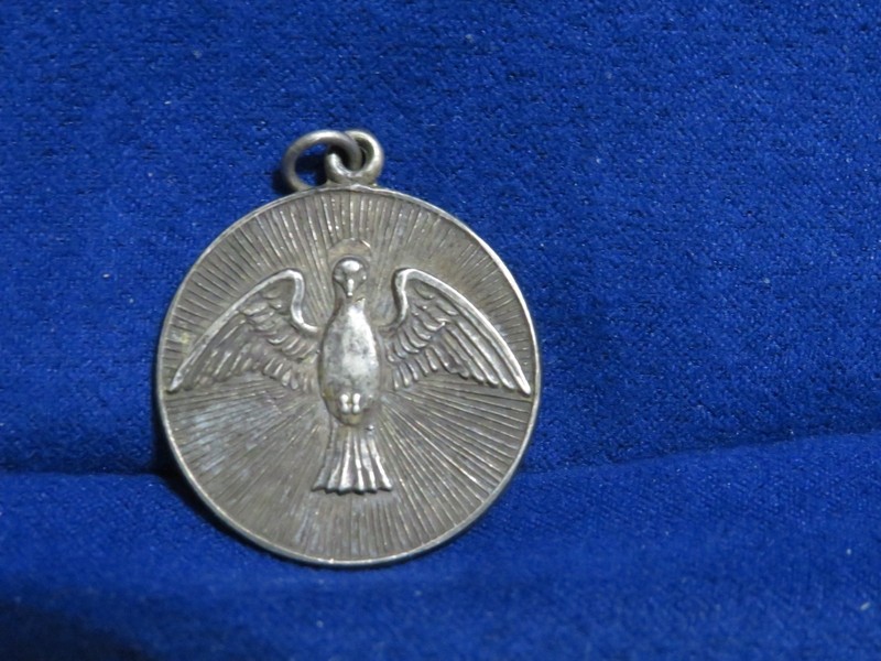 VINTAGE CATHOLIC STERLING SILVER MEDAL COME HOLY GHOST ENLIGHTEN ME