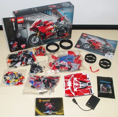 Lego  Technic  ; 42107 ; Ducati Panigale V4 R ; mit Licht - Set ; komp. Bausatz