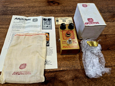 Analog Man Sun Face NKT275 White Dot 2004 Fuzz Pedal mit Sonnenzifferblatt - alle Box Süßigkeiten