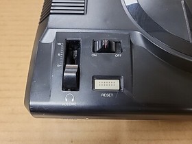 Original Sega Genesis 16-Bit System Model No: 1601 Console Bundle *TESTED