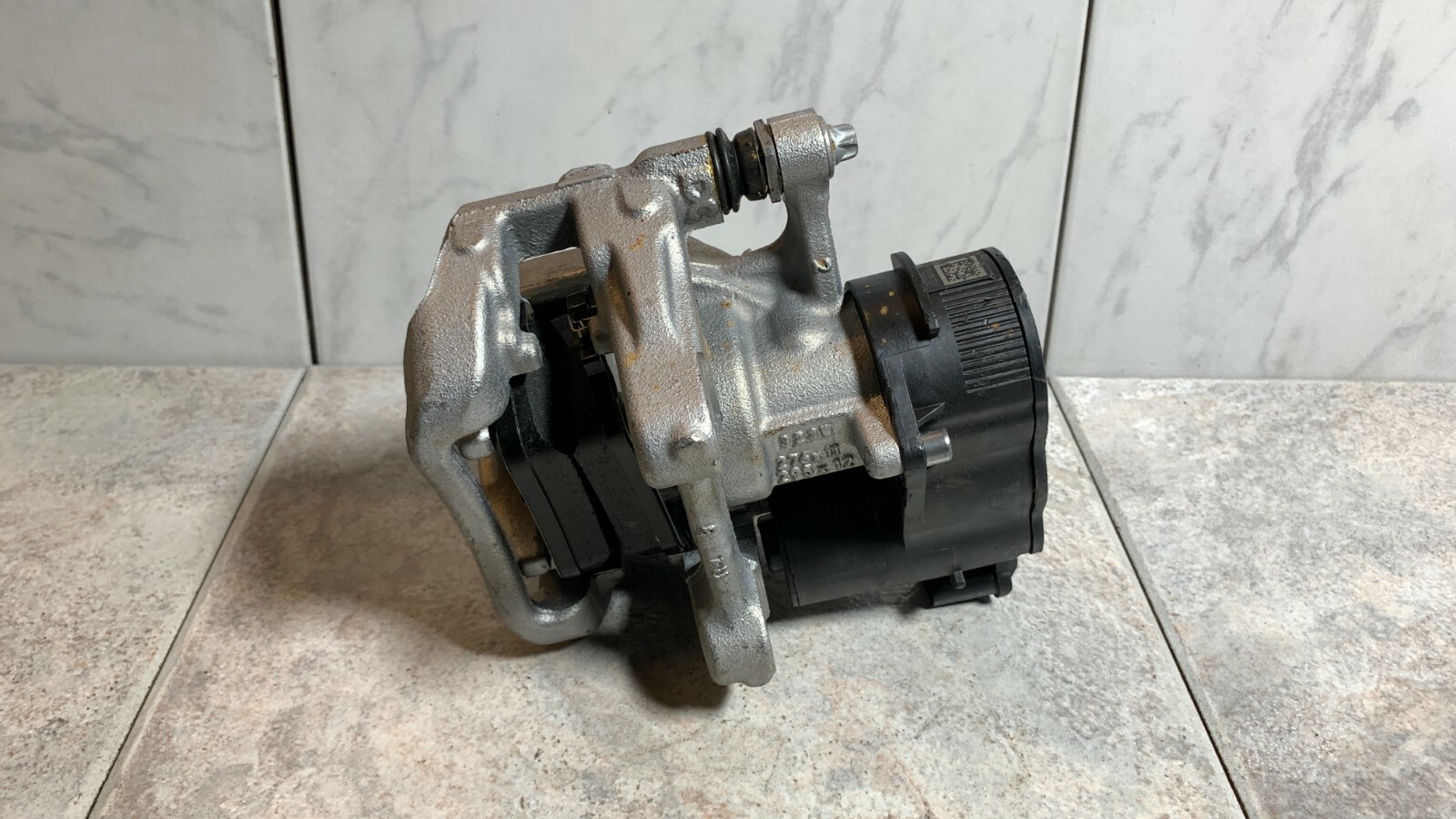 ORIGINAL Mercedes Benz A-Klasse W177 Bremssattel Hinten Links  