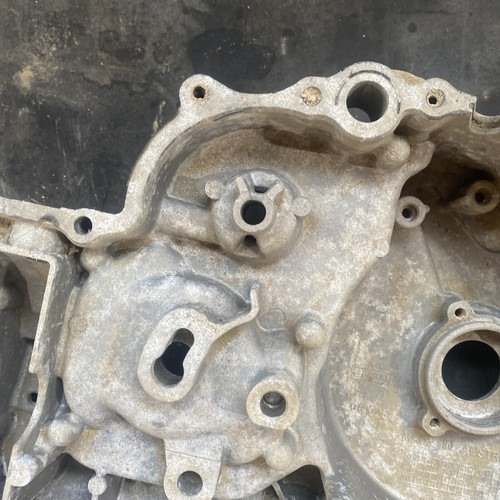 OEM 2005 John Deere Trail Buck 650 Left Crankcase Cover Block C420296652 - Picture 10 of 11