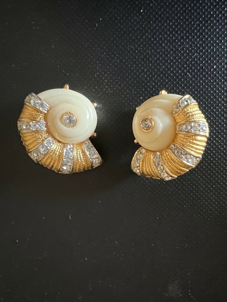 Hattie Carnegie Signature Shell Clip Earrings | eBay