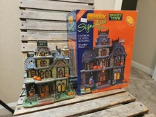 Lemax Signature Collection Halloween Spooky Town Dreadful Manor 85708