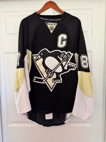 Reebok NHL Pittsburgh Penguins Sidney Crosby Size 50 Hockey Jersey/Fight Strap