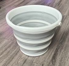 Eurow Indoor And Outdoor Collapsible Bucket With Handle 10 Liters 2.6 Gallons