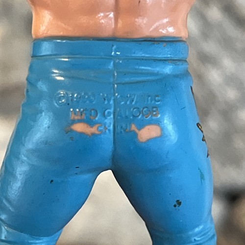 Vintage WCW WWE WWF Galoob Wrestling Action Figure 1990 Surfer Sting Blue - Picture 7 of 7