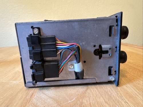 Delco Bose Gold Series 92-93-94-95 Cadillac Eldorado Radio-CD-Cassette Player - Picture 7 of 9