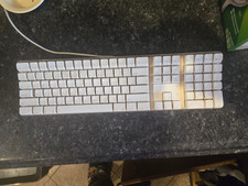 Genuine A1048 Apple USB Wired Full Size English Keyboard with Numeric Keypad