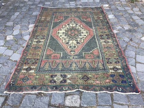 Bohemian Area Rug Handmade Wool Rug Turkish Vintage Traditional Rug Home Decor - Picture 4 of 8