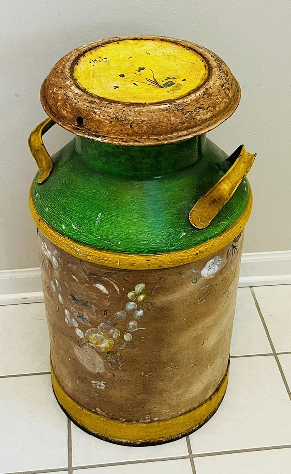 Jarra de lata de leche de metal de colección pintada a mano diseño floral amarillo verde con tapa 24" de alto Foto 4 de 4