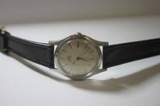 klassische Ernest Borel Herrenarmbanduhr im guten Zustand