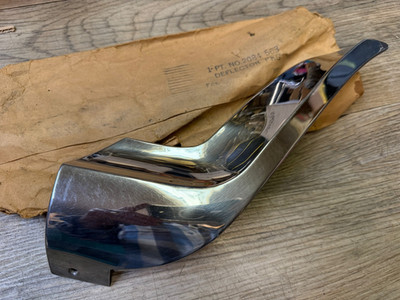1960 PLYMOUTH FURY SPORT FURY NOS MOPAR LH STONE SHIELD MOLDING 2084563