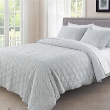 Kasentex King Size Quilt Set Soft & Cozy Gray-Green Velvet Comforter. All Season