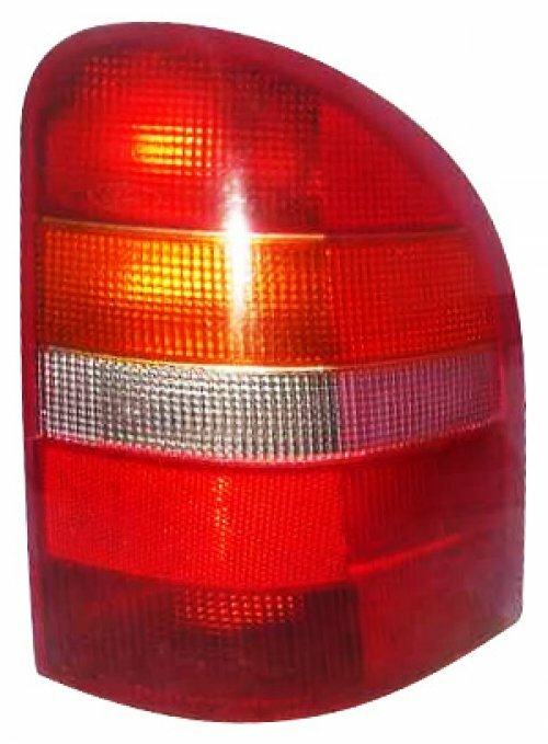 Phare AR droite Ford Mondeo I break anti-infiltration pour réparer un feu cassé avant le contrôle technique