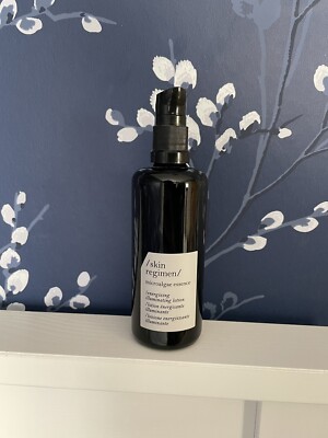 skin regimen Microalgae Essence Illuminating Moisturizer