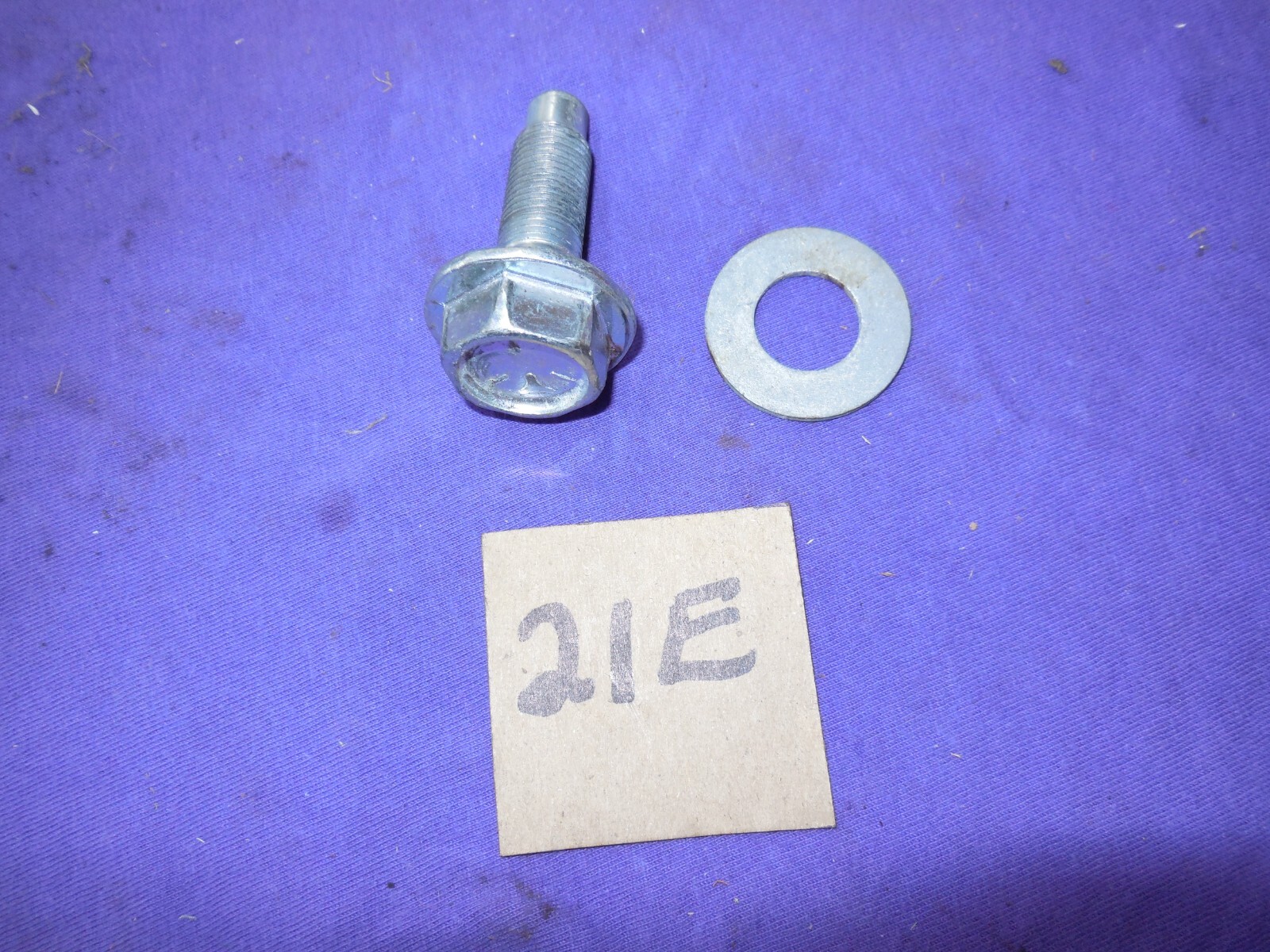 BRIGGS AND STRATTON ENGINE FLYWHEEL BOLT 698139 WITH WASHER eBay