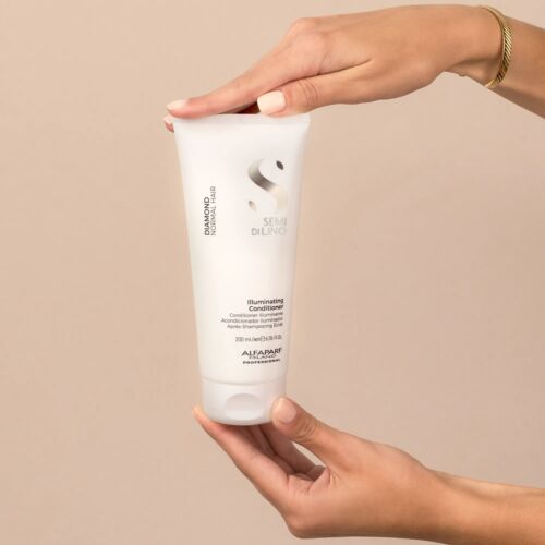 Alfaparf Semi Di Lino Diamond Illuminating Shampoo 8.45oz & Conditioner 6.76oz - Picture 4 of 5