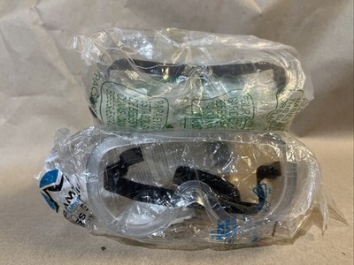 Lot of 2 - Pyramex Ventless Goggle G200T